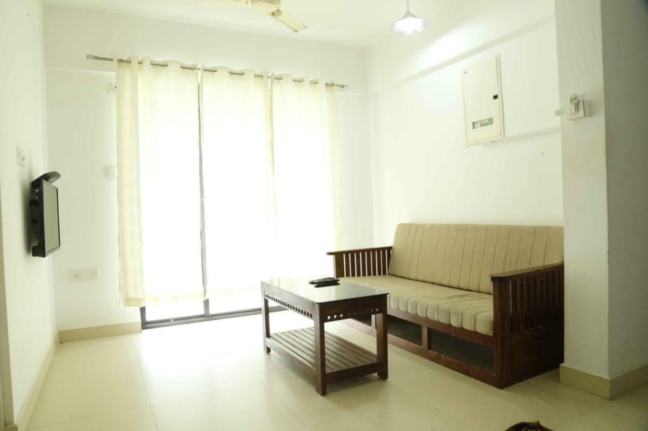 Traven Homes Infopark Kakkanad Corporate Suit Rooms Kochi Exterior photo